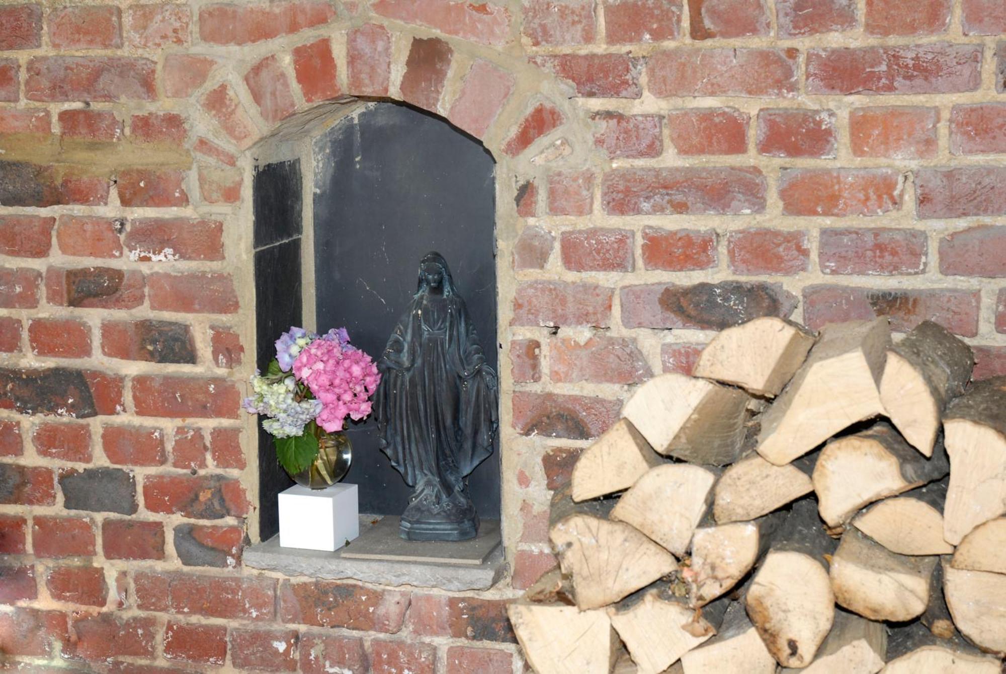 Hotel Restaurant La Ferme De Grambais นิเวลส์ ภายนอก รูปภาพ